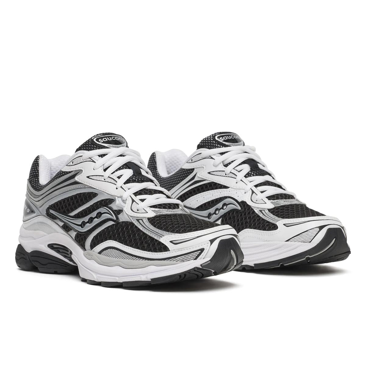 Saucony™ - Omni 9 Black | White